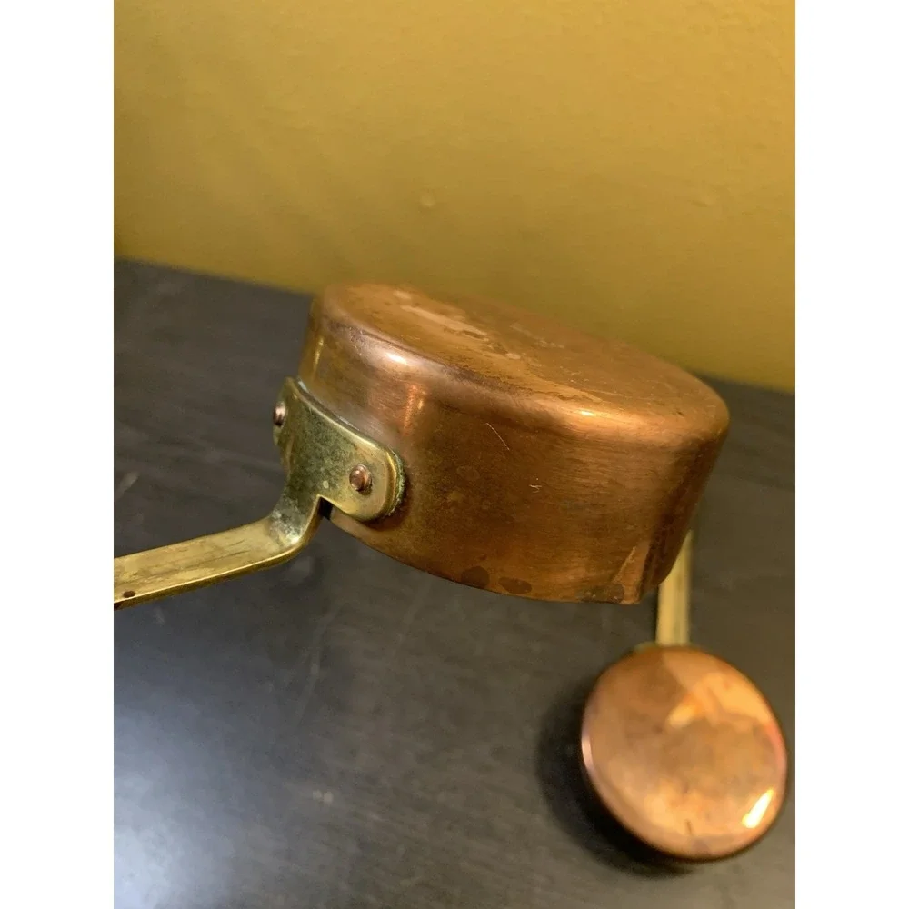 Vintage Copper Measuring Cups Set 2 Brass Handle Nested Kitchenware 1/2 & 1/4